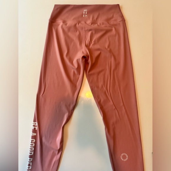 BAGP High-Waisted Leggings in “Mauve” - Picture 4 of 5
